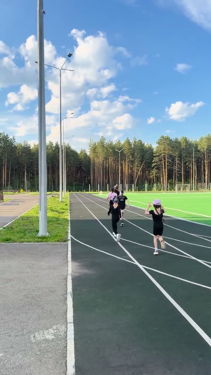 Из зала № 84 — тренировка по воздушной акробатике, академия «Эклипс»